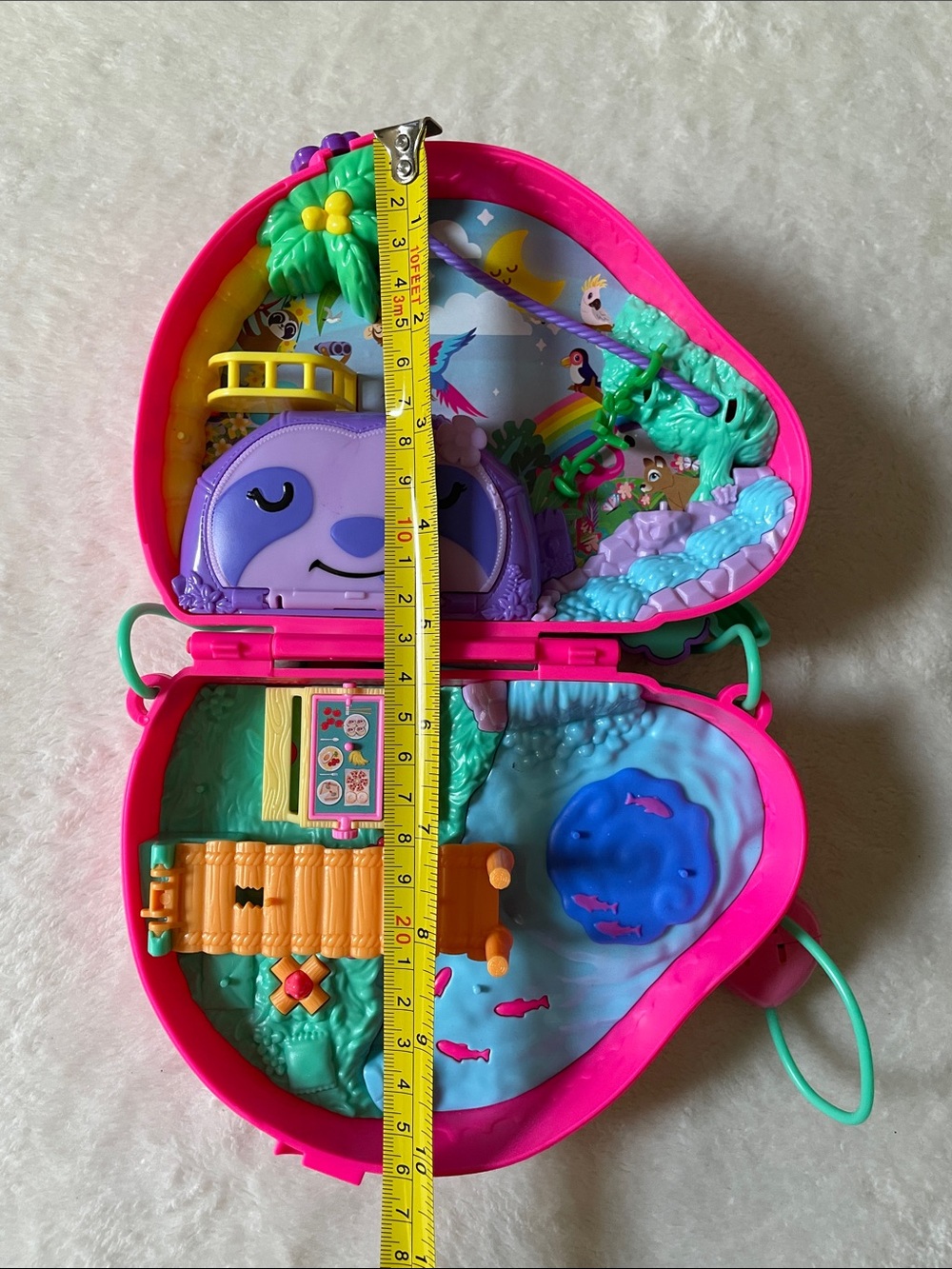 Polly Pocket Sloth Family 2-in-1 Purse Compact, a jungle-themed playset - Picture 8 of 8